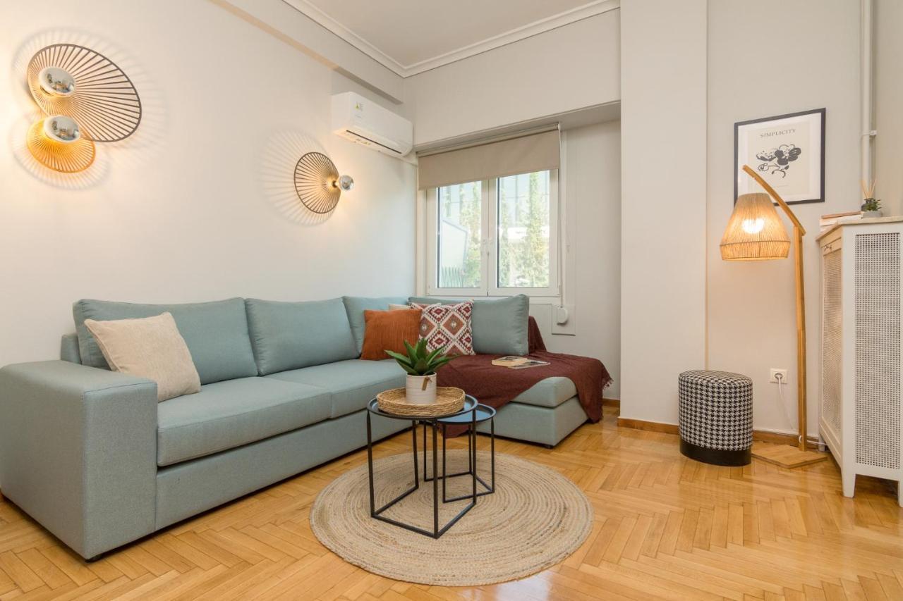 Spacious 2 Bedroom Apartment In Koukaki Athens Exterior photo
